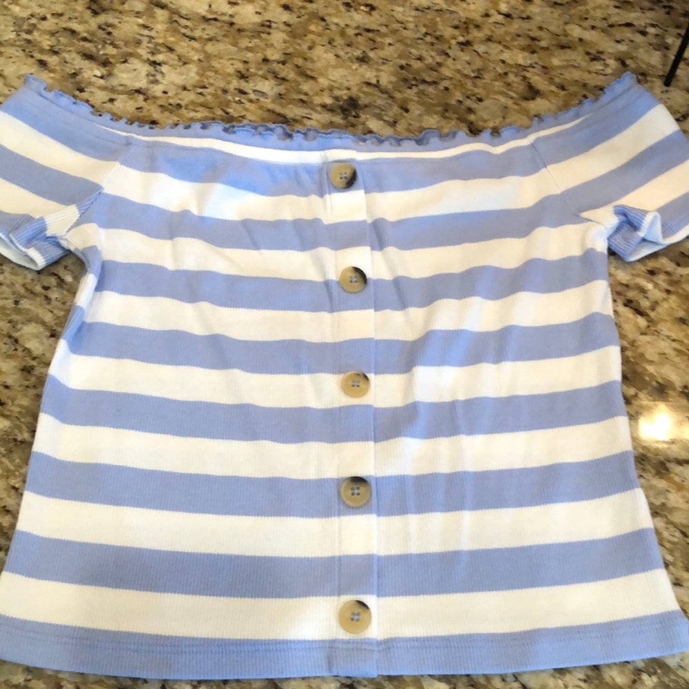 ****SOLD**+*Aeropostale off the shoulders top size M
